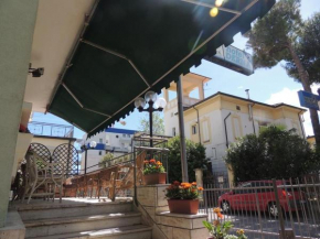 hotel villa derna